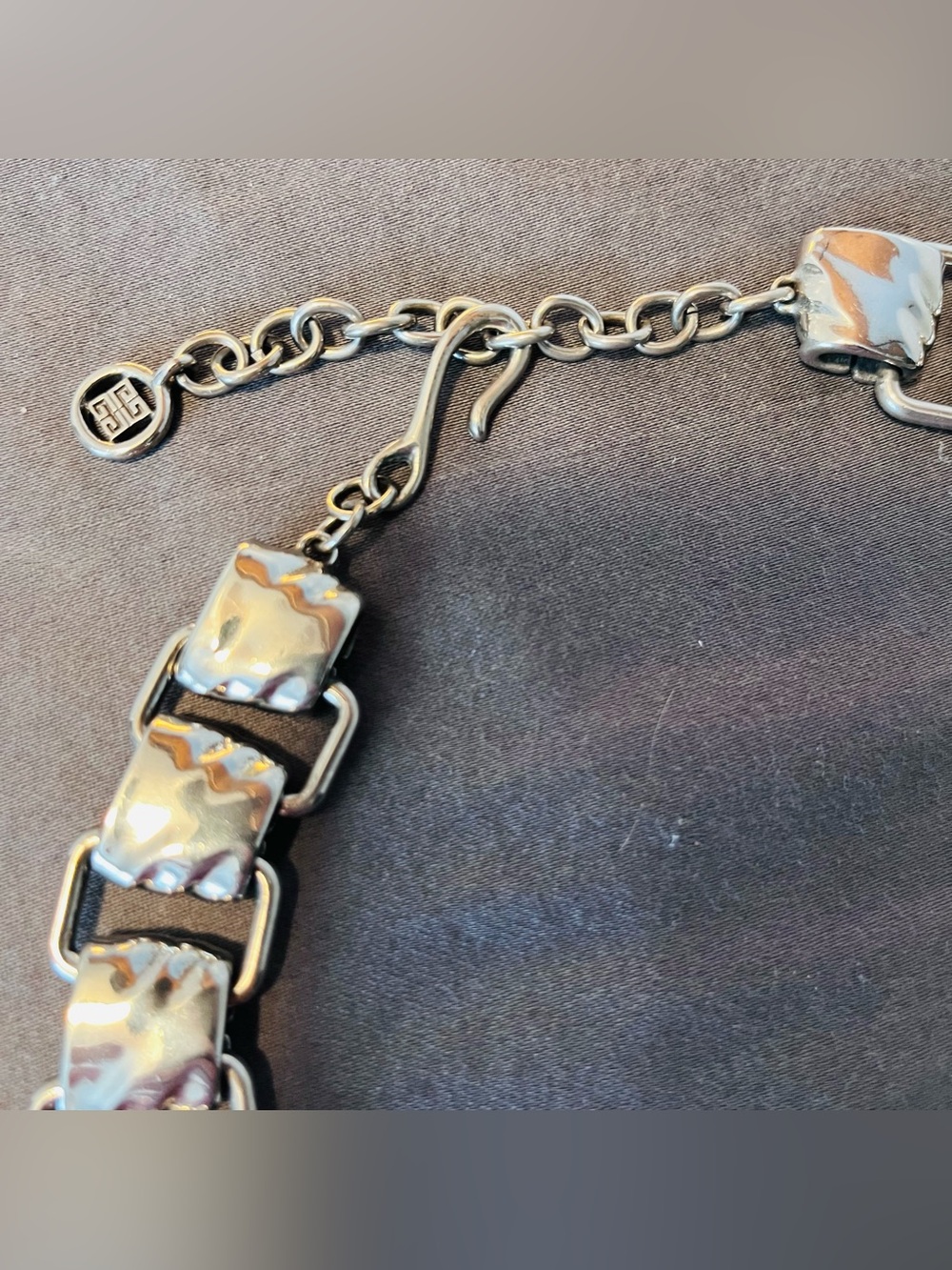 Vintage Givenchy Silver Tone 18”Wide Link Iconic Necklace - Picture 2 of 6